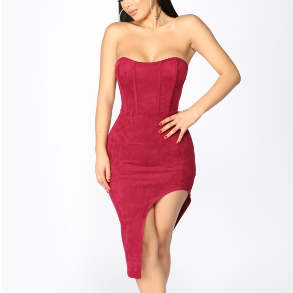 Dress - Picture 1 of 4